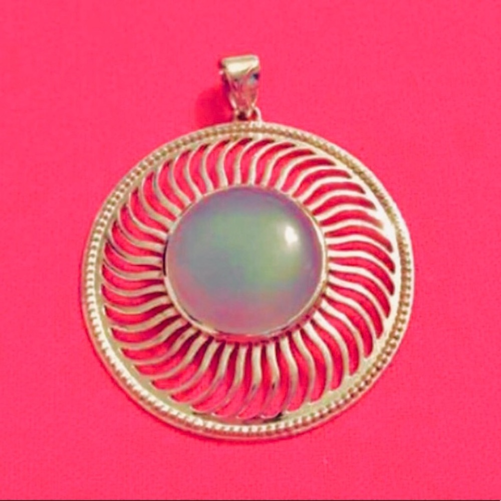 💙BEAUTIFUL CHALCEDONY w WHITE GOLD PLATE over 925 STERLING SILVER💙 - Picture 1 of 3